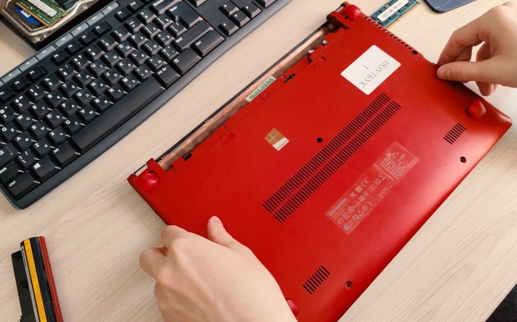 Как поменять оперативную память на ноутбуке LENOVO S400? 15